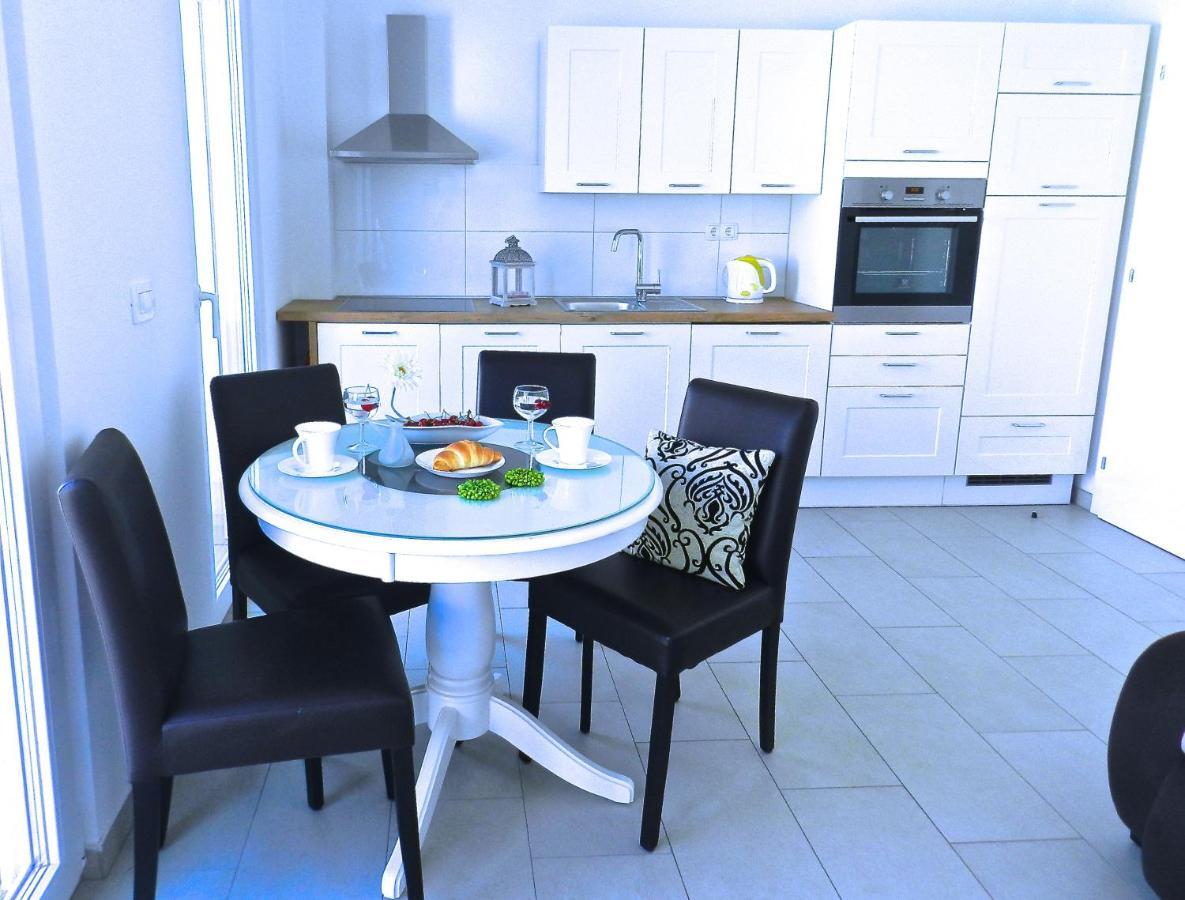 Diamant Apartments Baška Voda Eksteriør billede