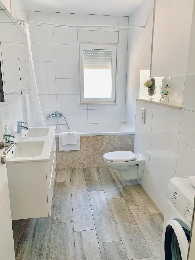 Diamant Apartments Baška Voda Eksteriør billede